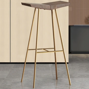 Барные стулья из металла и дерева, Высокие обеденные стулья Nordic Golden Reception, Современная итальянская мебель для гостиной, шезлонг для бара Haute House Изображение