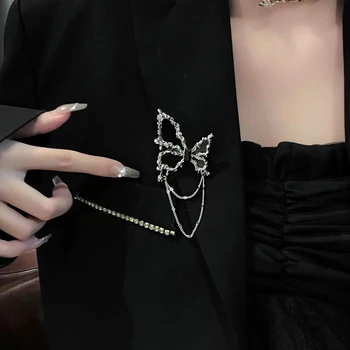 Брошь-бабочка в стиле Ретро, подвеска в виде креста в стиле панк, длинная цепочка, брошь-кисточка, Женские костюмы, платье, Серебряная бижутерия, декор Изображение