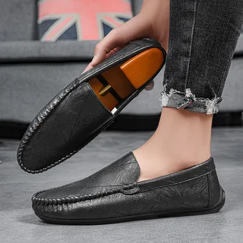 Взрывные летние туфли-бобы, модный мужской новый тренд, корейская версия, повседневная кожаная обувь British wind lazy без застежки Изображение