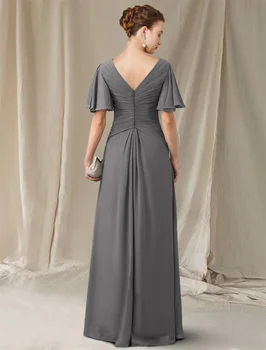 Элегантное платье для матери невесты трапециевидной формы, V-образный вырез, длина до пола, шифоновый короткий рукав с рюшами 2023 г. Изображение